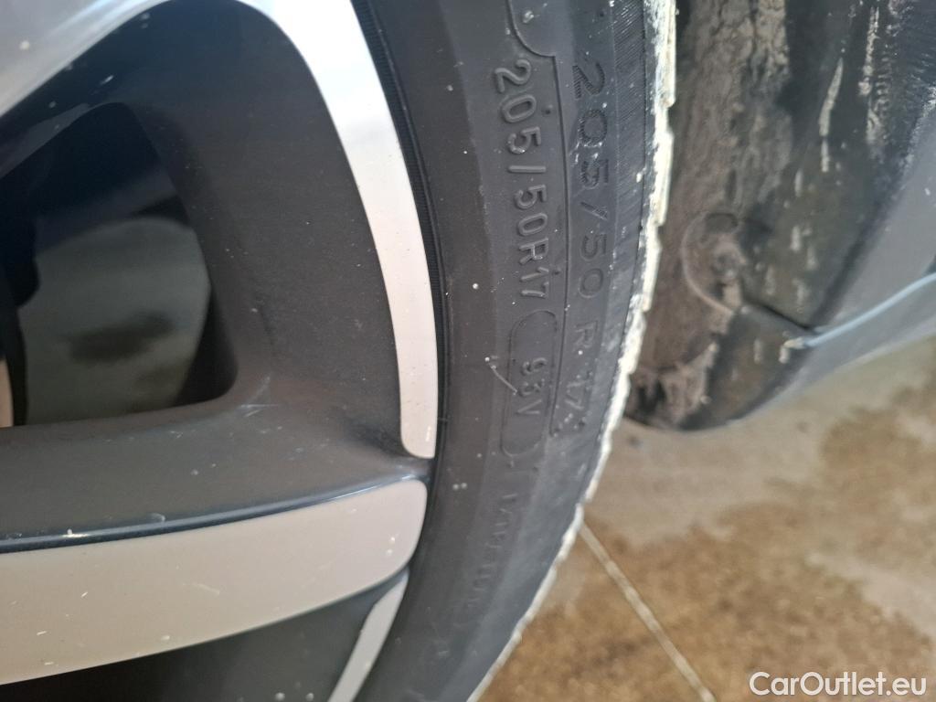  Citroen  C4 Cactus  Shine Business 1.2 PureTech 130CV BVA6 E6d #22