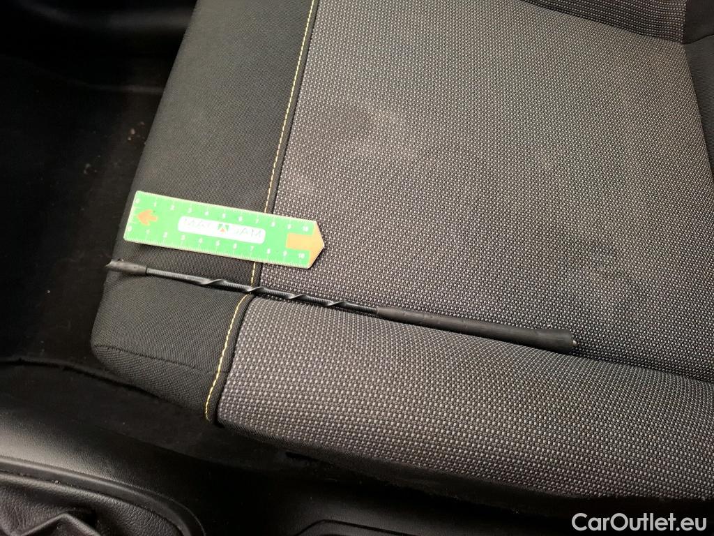  Citroen  C3 CITROEN  5p Berline BlueHDi 75 S&S BVM 83g Feel Business #38