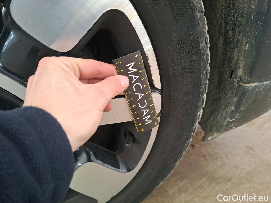  Citroen  C4 Cactus  Shine Business 1.2 PureTech 130CV BVA6 E6d #62