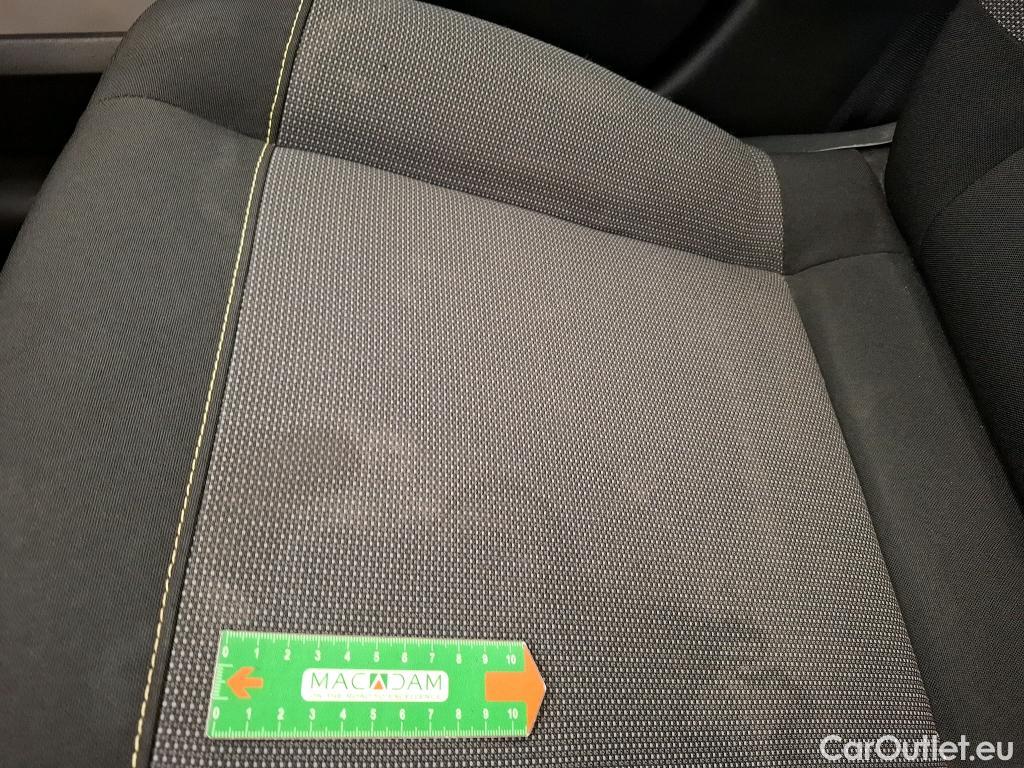  Citroen  C3 CITROEN  5p Berline BlueHDi 75 S&S BVM 83g Feel Business #35