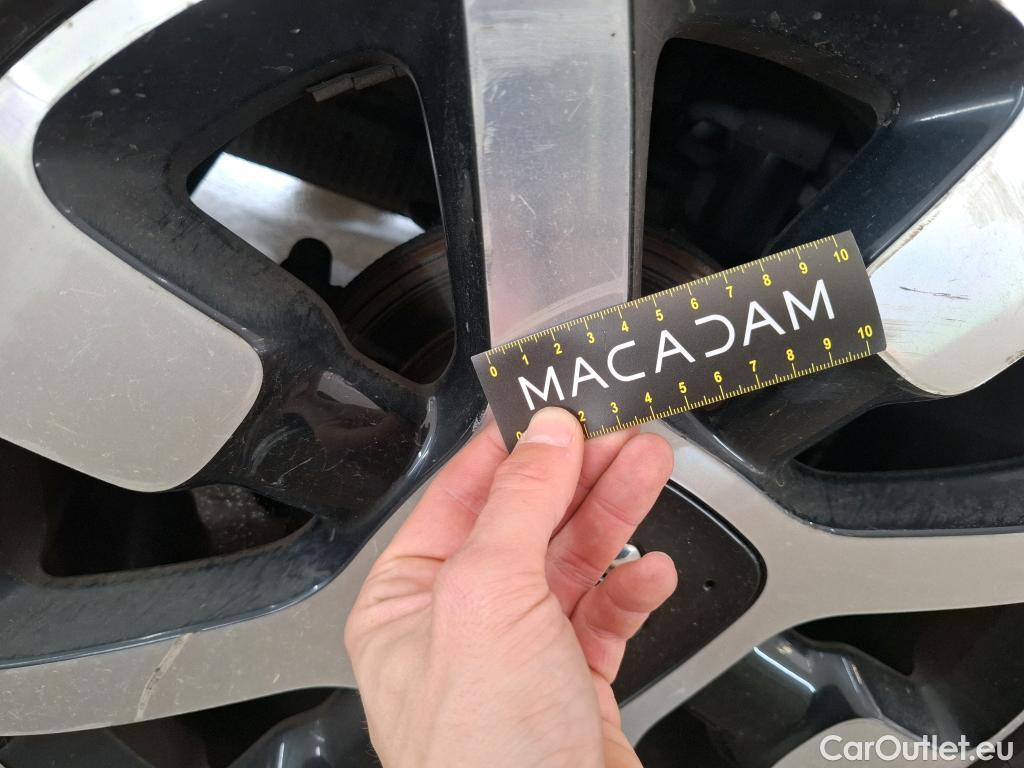  Citroen  C4 Cactus  Shine Business 1.2 PureTech 130CV BVA6 E6d #34