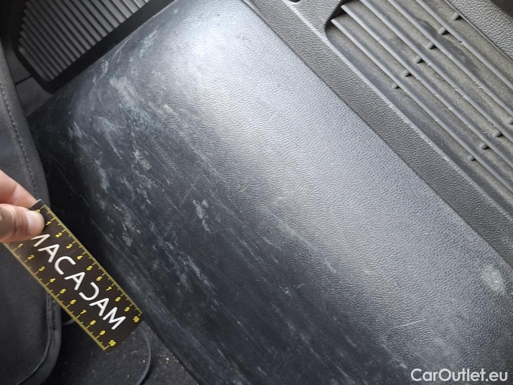  Ford  Kuga FORD  / 2019 / 5P / SUV 1.5 EcoBlue 120ch auto St-Line Business #9