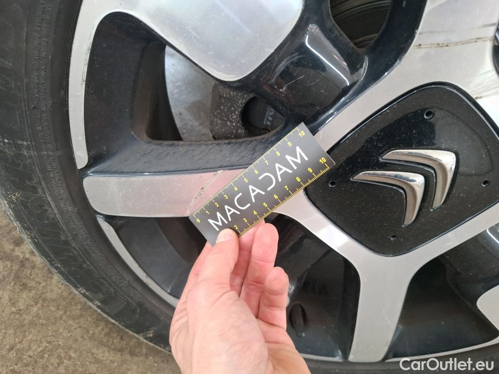  Citroen  C4 Cactus  Shine Business 1.2 PureTech 130CV BVA6 E6d #36