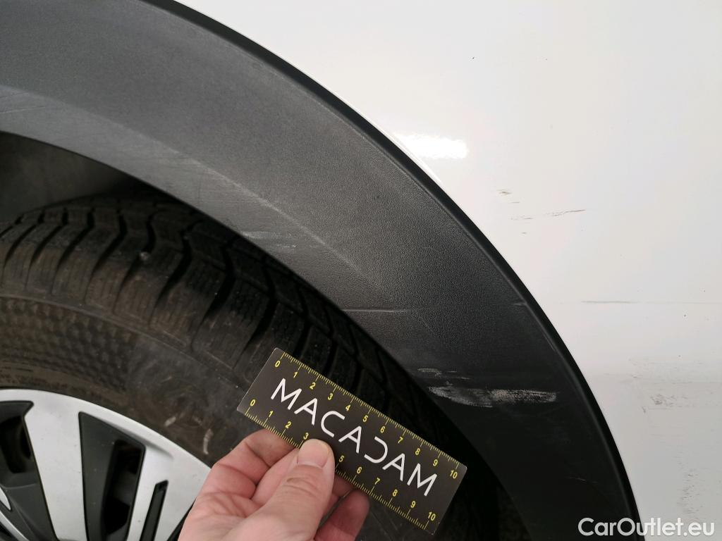  Peugeot  2008  Active Business 1.5 HDi 100CV BVM6 E6d #23