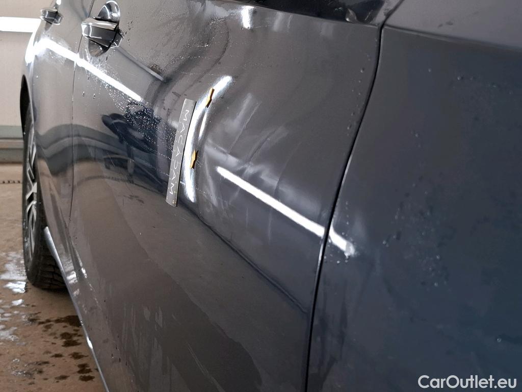  Mercedes  A-Klasse MERCEDES-BENZ Classe A Berline / 2018 / 4P / Berline A 200 d Business Line 8G-DCT #12