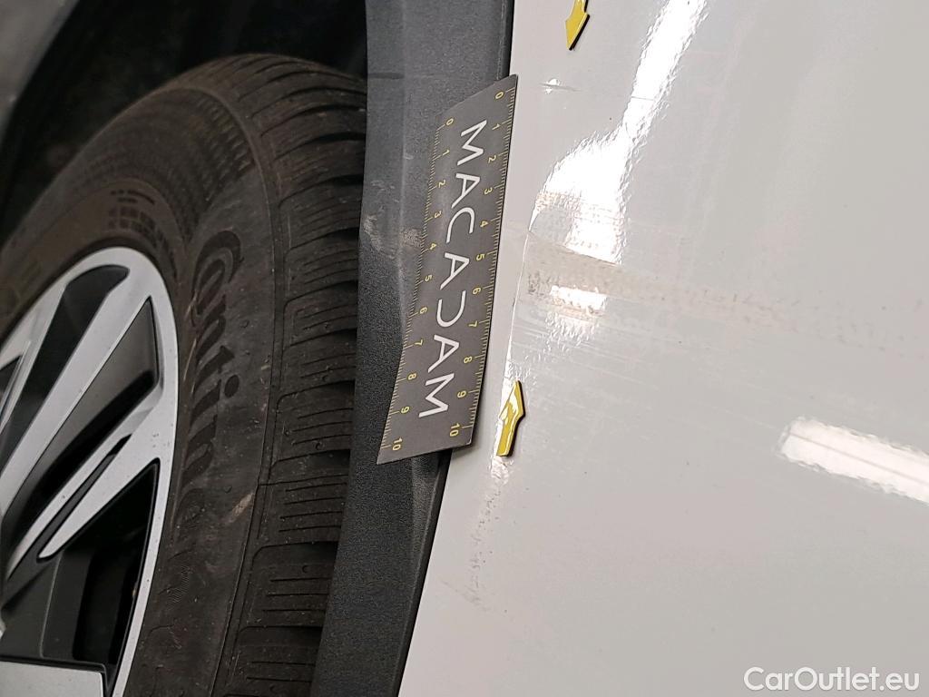  Peugeot  2008  Active Business 1.5 HDi 100CV BVM6 E6d #15