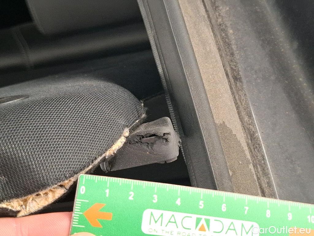  Mercedes  GLA MERCEDES-BENZ  / 2020 / 5P / SUV 2.0  200 D BUSINESS LINE DCT #22