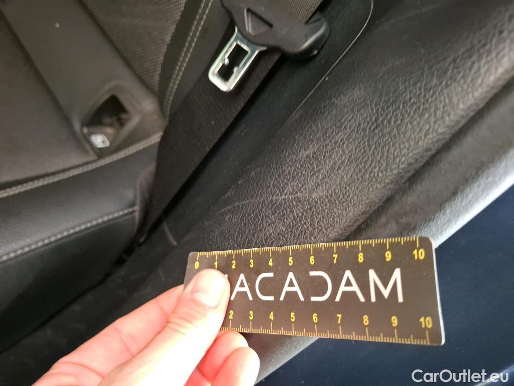  Mercedes  A-Klasse MERCEDES-BENZ Classe A Berline / 2018 / 4P / Berline A 200 d Business Line 8G-DCT #7