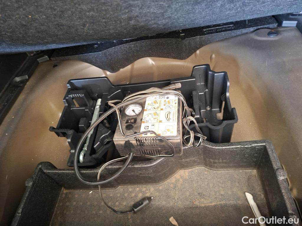  Peugeot  2008  Active Pack 1.5 HDi 110CV BVM6 E6d #30