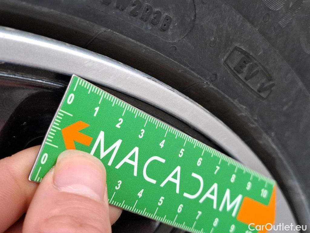  KIA  Niro KIA  5p Berline 1.6 GDI Plug-In Hybrid PREMIUM DCT6 #62