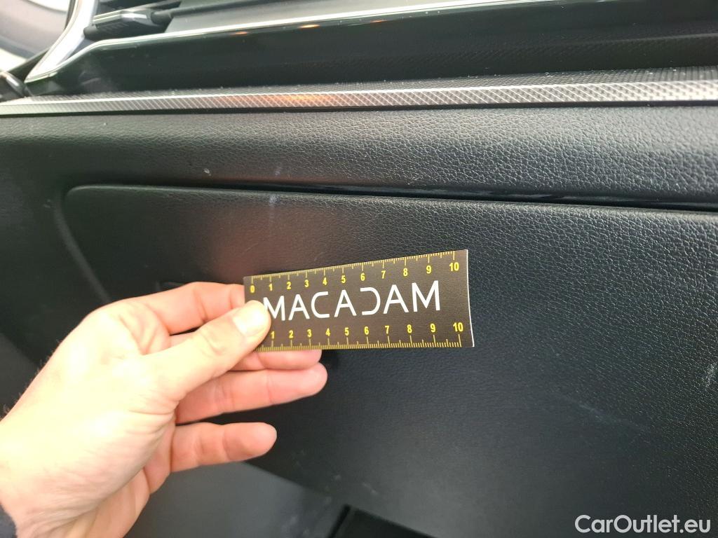  KIA  Sportage KIA  / 2021 / 5P / SUV 1.6 T-GDI 265 PHEV AUTO 4WD DESIGN #34