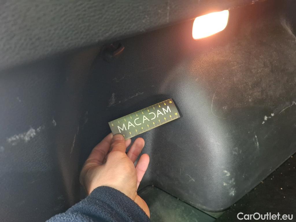  KIA  Sportage KIA  / 2021 / 5P / SUV 1.6 T-GDI 265 PHEV AUTO 4WD DESIGN #19