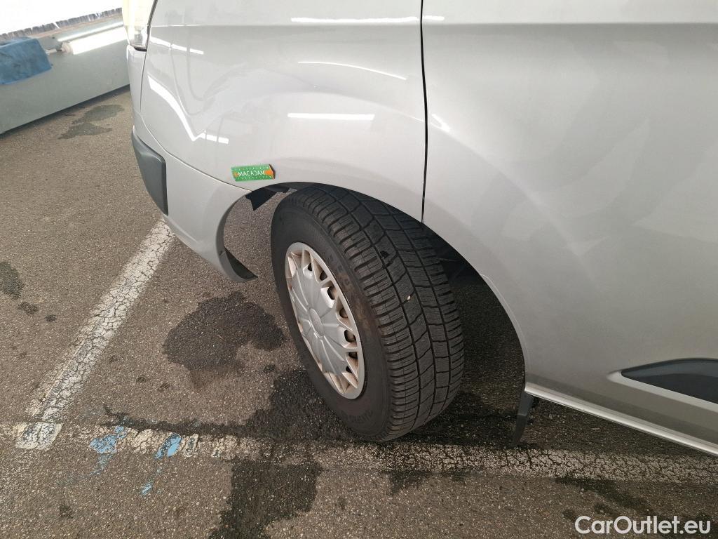  Ford  Transit  Custom/Tourneo Custom Combi 300 L1 Trend 2.2 TDCi 100CV BVM6 9 Sieges E5 #28