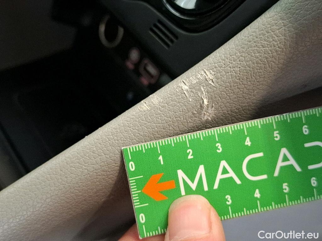  KIA  Niro KIA  5p Berline 1.6 GDI Plug-In Hybrid PREMIUM DCT6 #48