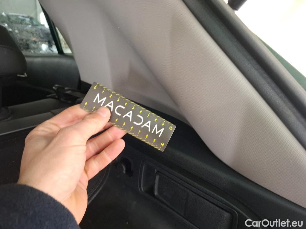  KIA  Sportage KIA  / 2021 / 5P / SUV 1.6 T-GDI 265 PHEV AUTO 4WD DESIGN #41