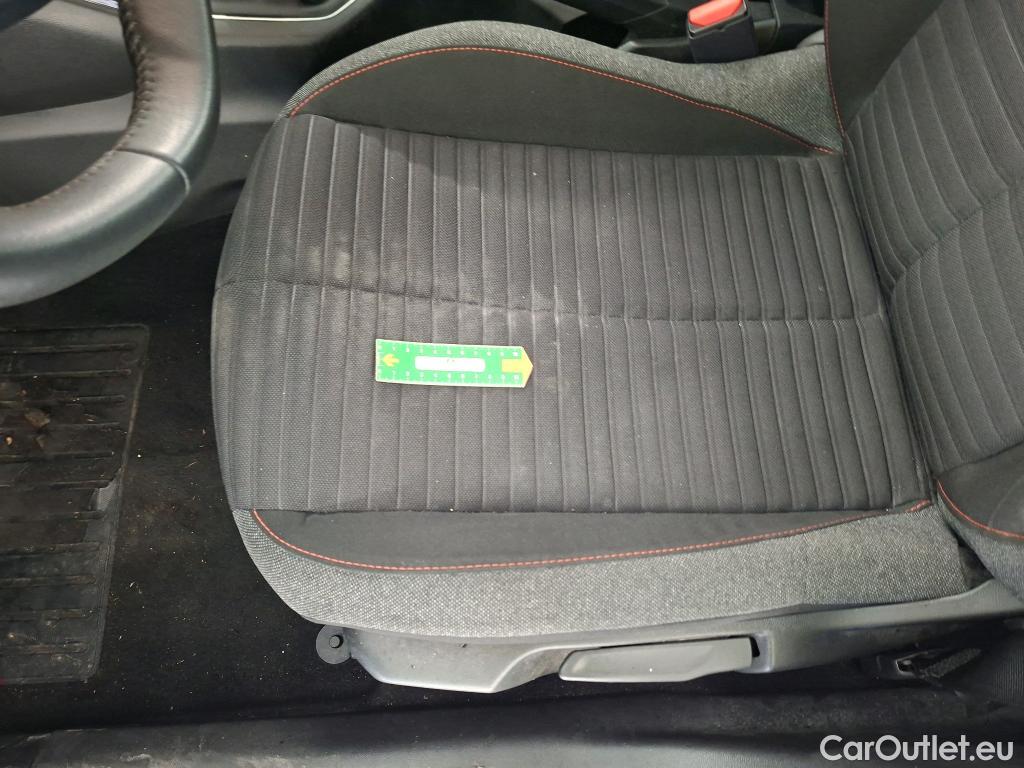  Peugeot  2008  Active Pack 1.5 HDi 110CV BVM6 E6d #32