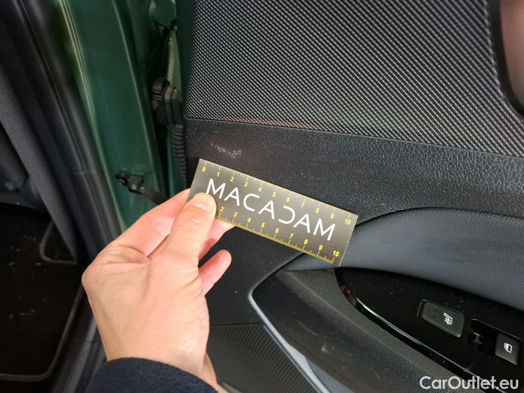  KIA  Sportage KIA  / 2021 / 5P / SUV 1.6 T-GDI 265 PHEV AUTO 4WD DESIGN #24