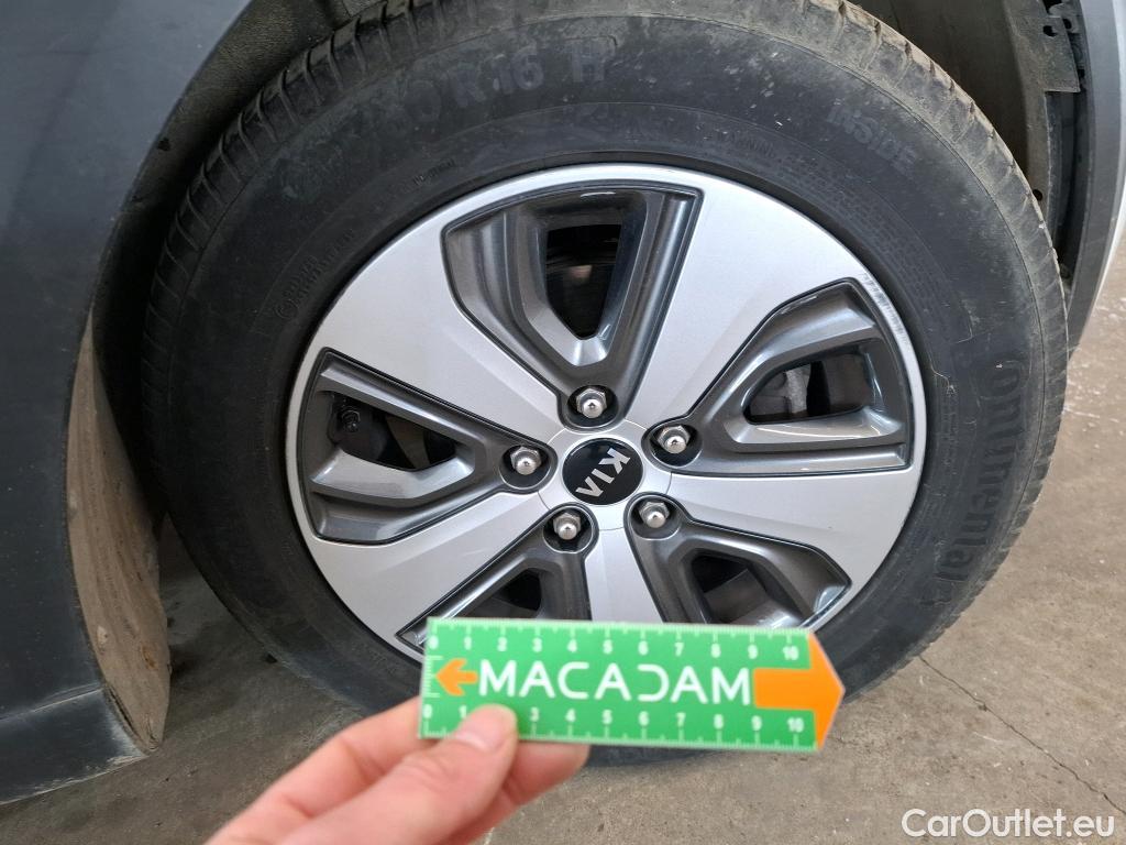  KIA  Niro KIA  5p Berline 1.6 GDI Plug-In Hybrid PREMIUM DCT6 #63