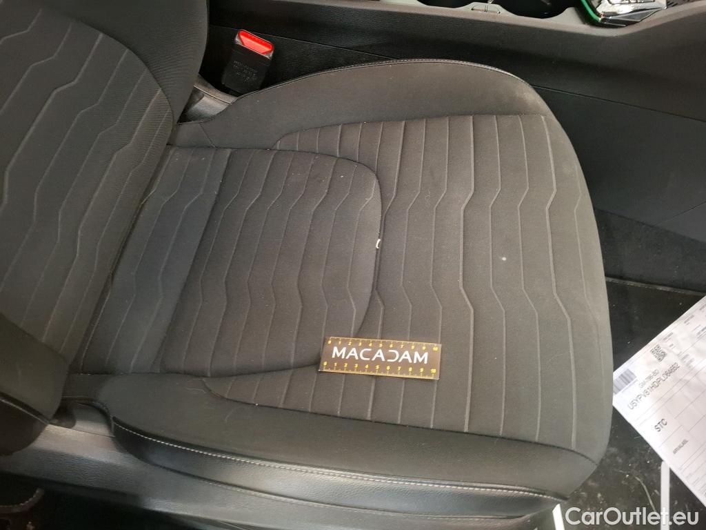  KIA  Sportage KIA  / 2021 / 5P / SUV 1.6 T-GDI 265 PHEV AUTO 4WD DESIGN #36