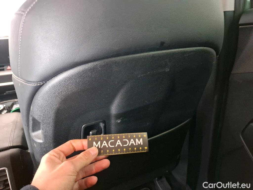  KIA  Sportage KIA  / 2021 / 5P / SUV 1.6 T-GDI 265 PHEV AUTO 4WD DESIGN #26