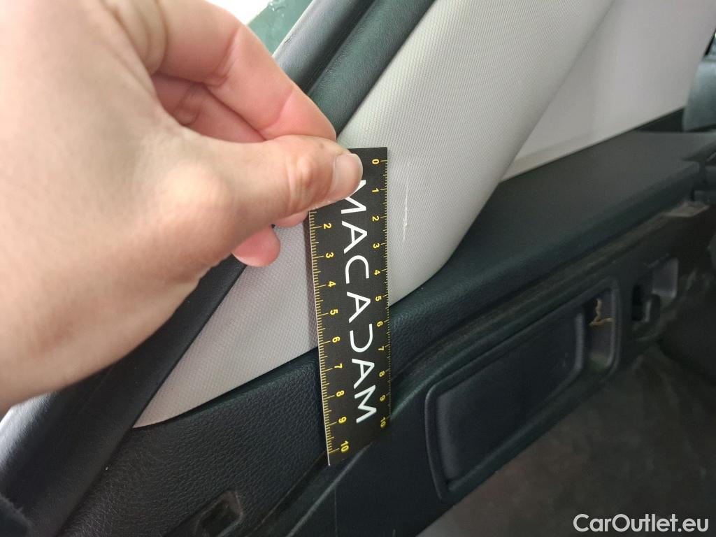  KIA  Sportage KIA  / 2021 / 5P / SUV 1.6 T-GDI 265 PHEV AUTO 4WD DESIGN #8