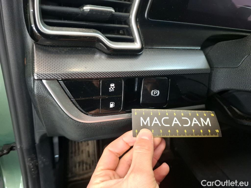  KIA  Sportage KIA  / 2021 / 5P / SUV 1.6 T-GDI 265 PHEV AUTO 4WD DESIGN #45