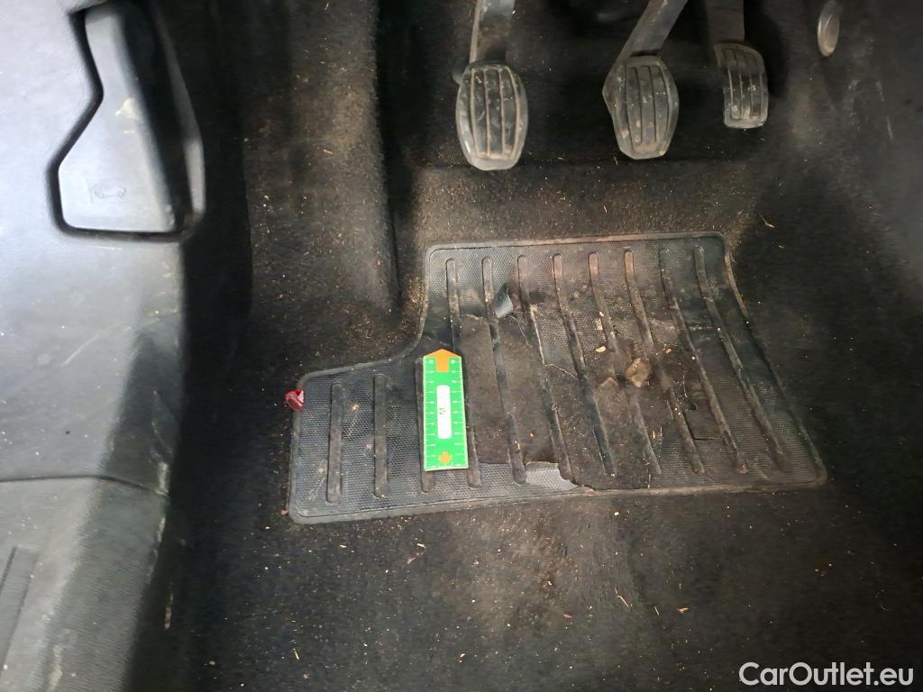  Peugeot  2008  Active Pack 1.5 HDi 110CV BVM6 E6d #2