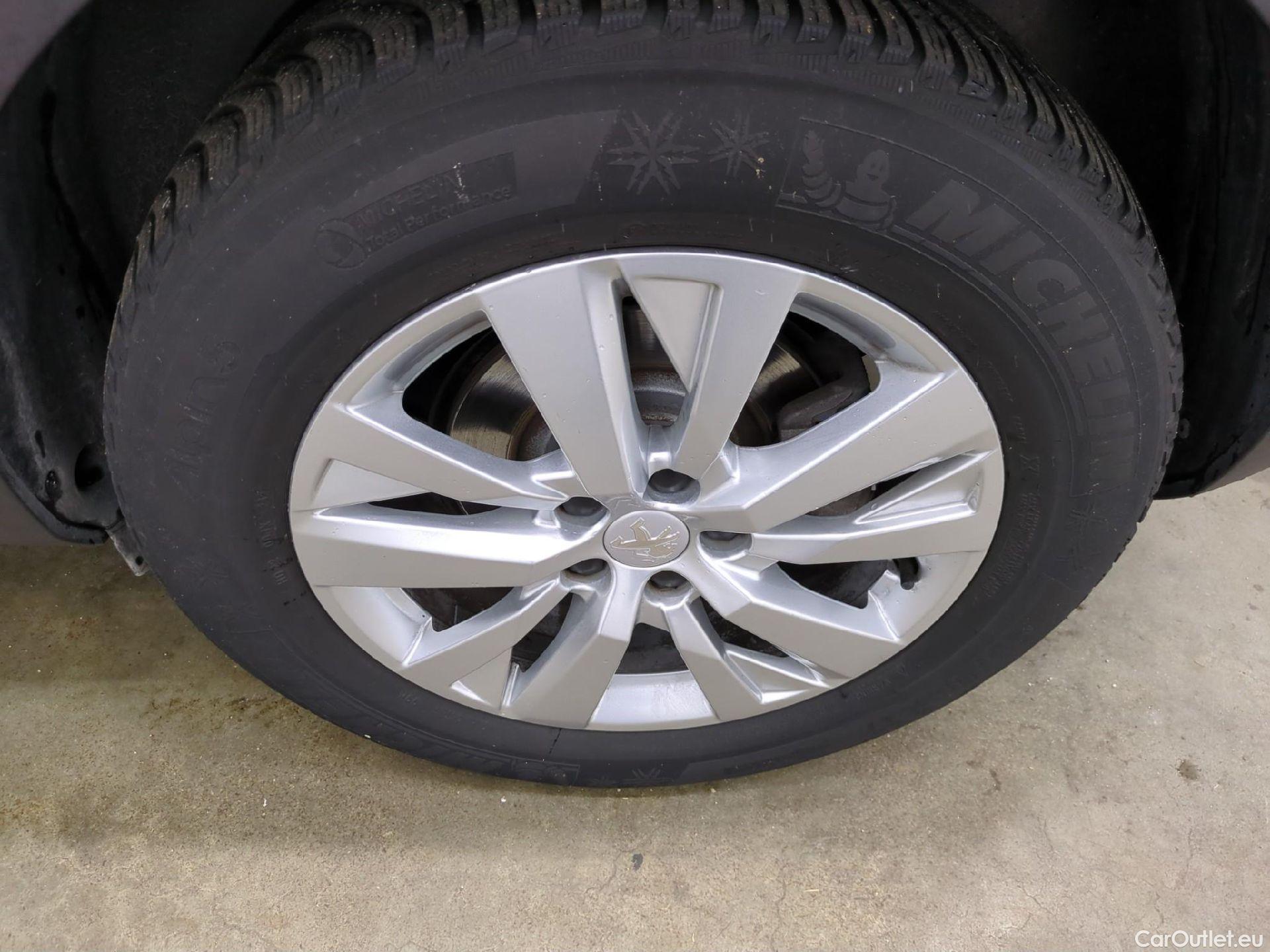  Peugeot  3008  Active Business 1.5 HDi 130CV BVA8 E6d #23