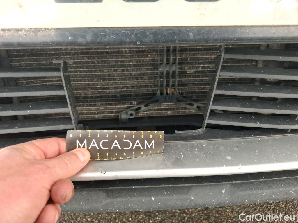  Peugeot  3008  Active Pack 1.5 HDi 130CV BVA8 E6d #9