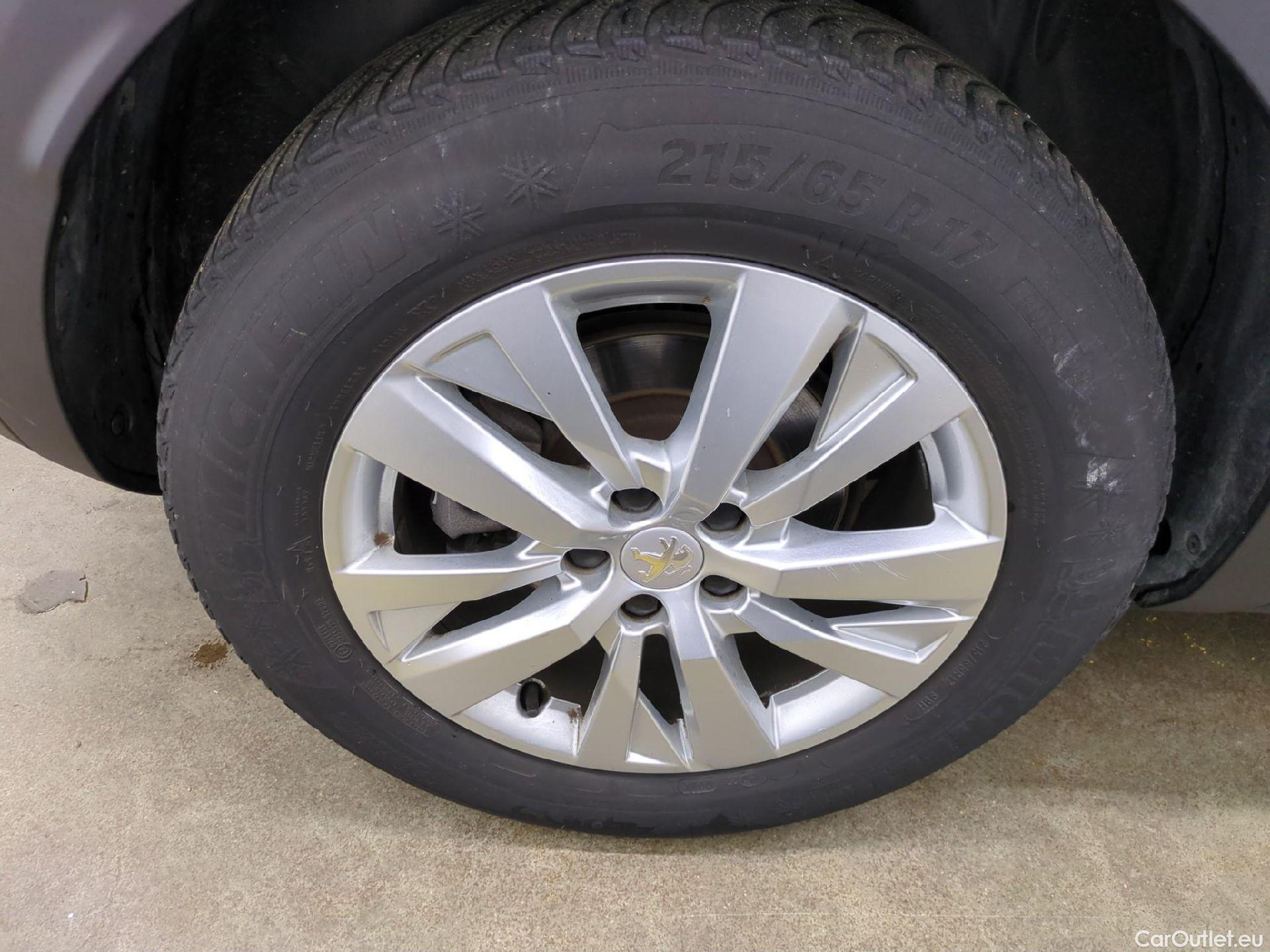  Peugeot  3008  Active Business 1.5 HDi 130CV BVA8 E6d #24