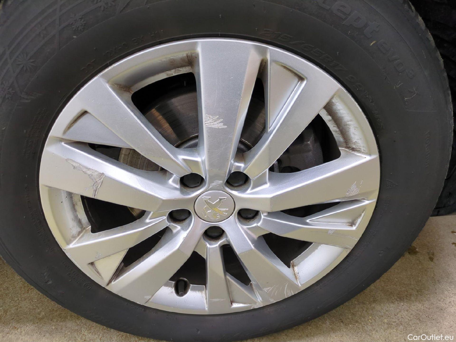  Peugeot  3008  Active Business 1.5 HDi 130CV BVA8 E6d #15