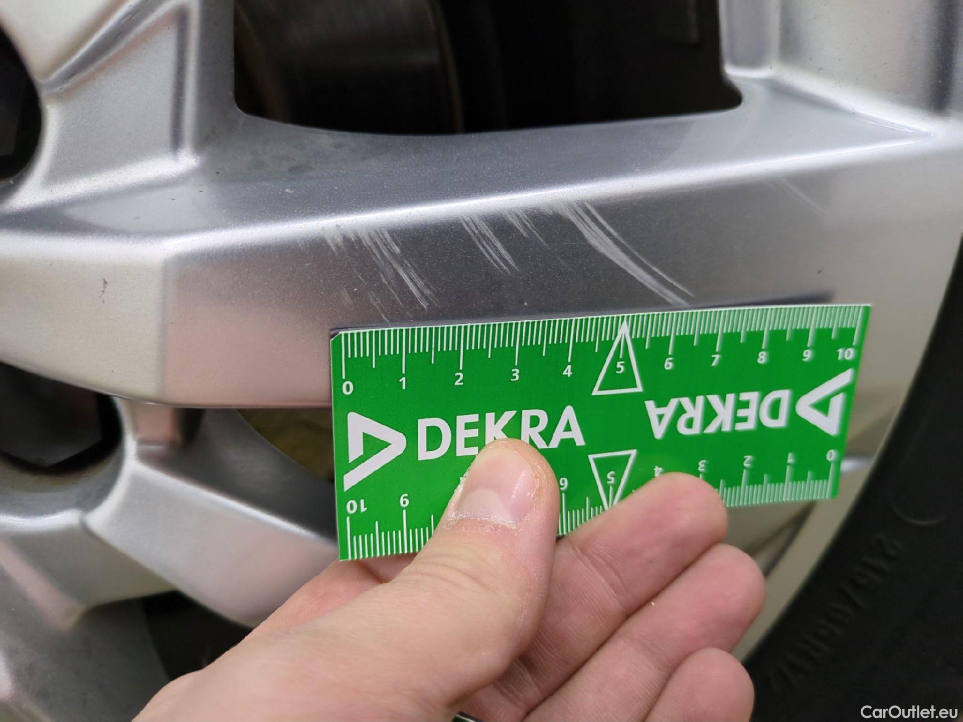  Peugeot  3008  Active Business 1.5 HDi 130CV BVA8 E6d #26