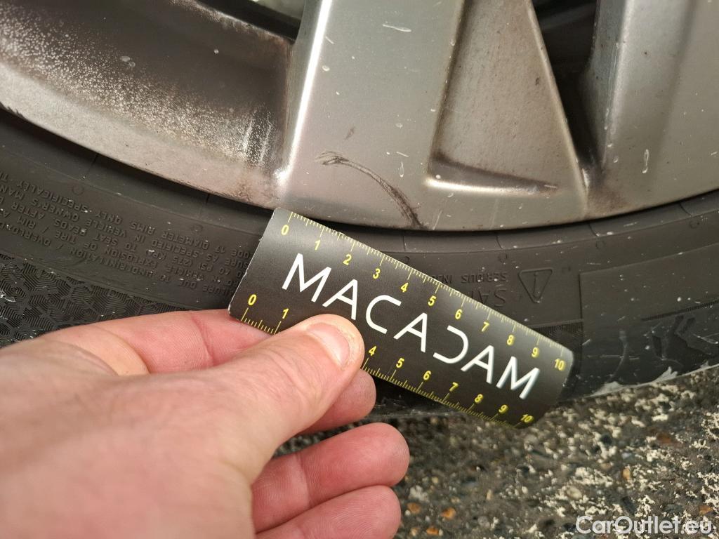  Peugeot  3008  Active Pack 1.5 HDi 130CV BVA8 E6d #11