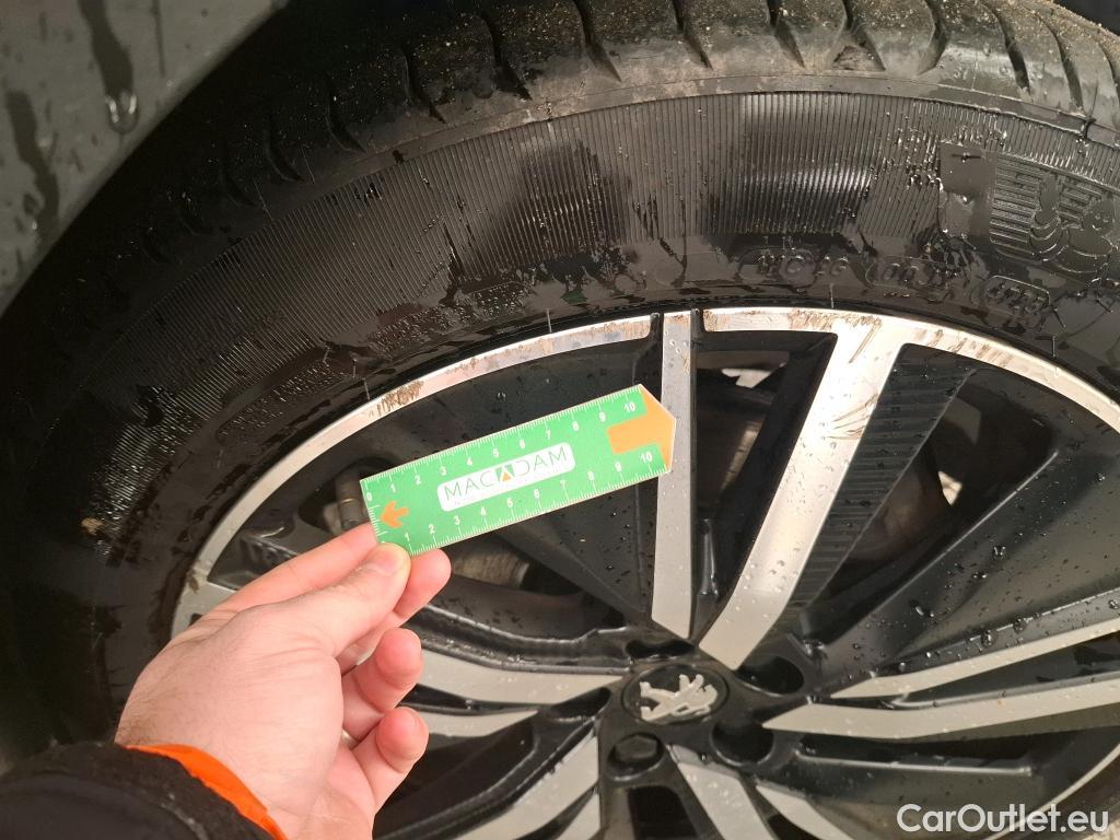  Peugeot  5008 PEUGEOT  / 2020 / 5P / SUV BlueHDi 180 S&S EAT8 GT Pack #21