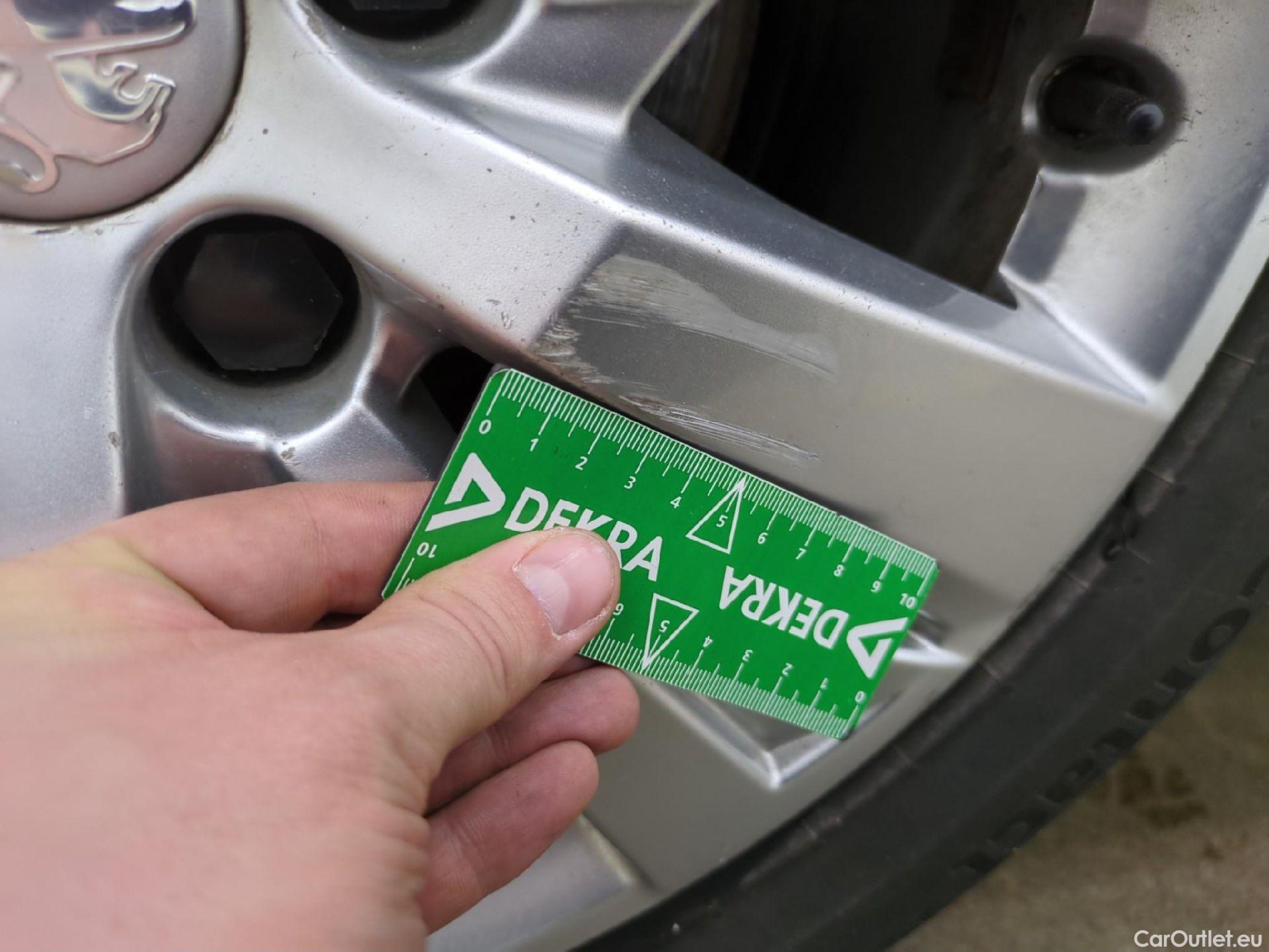  Peugeot  5008  Active Business 1.5 HDi 130CV BVM6 E6dT #40