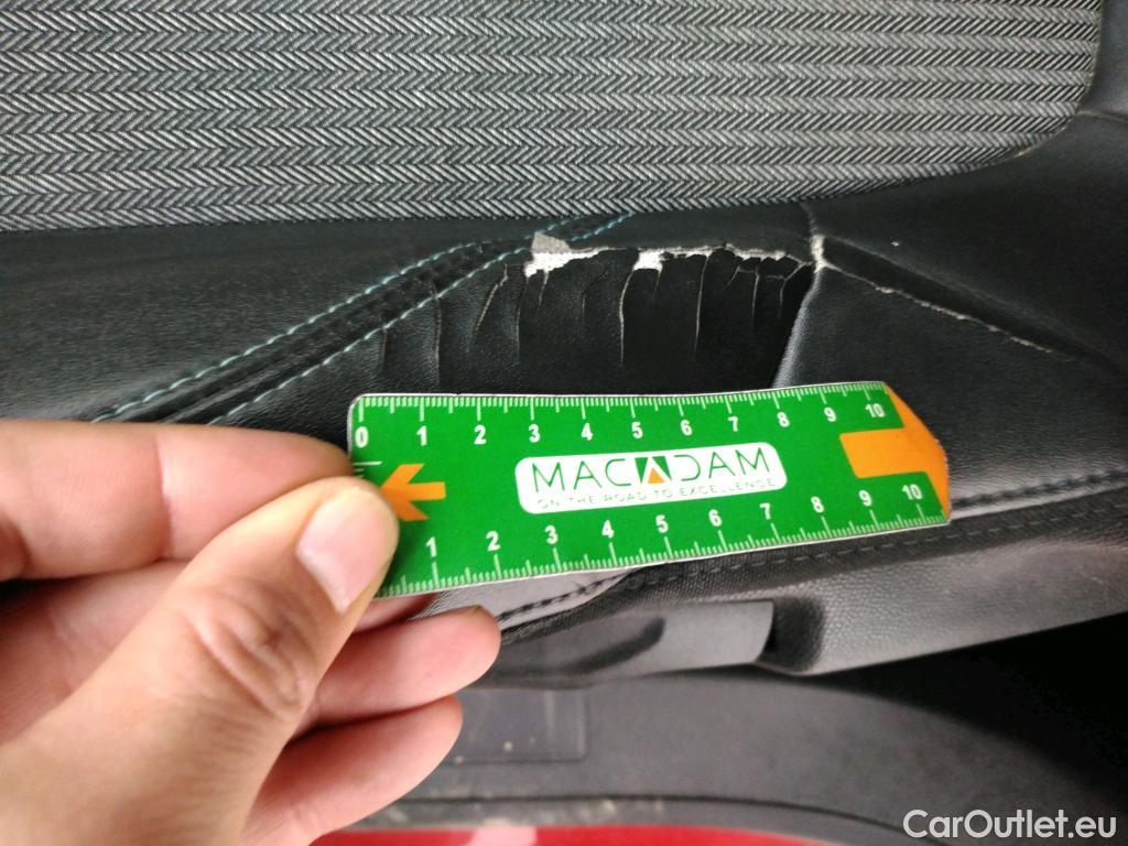  Peugeot  5008  Allure Pack 1.5 HDi 130CV BVM6 7 Sieges E6d #5