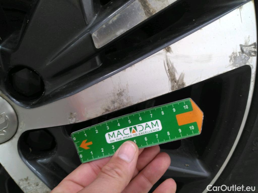  Peugeot  5008  Allure Pack 1.5 HDi 130CV BVM6 7 Sieges E6d #22