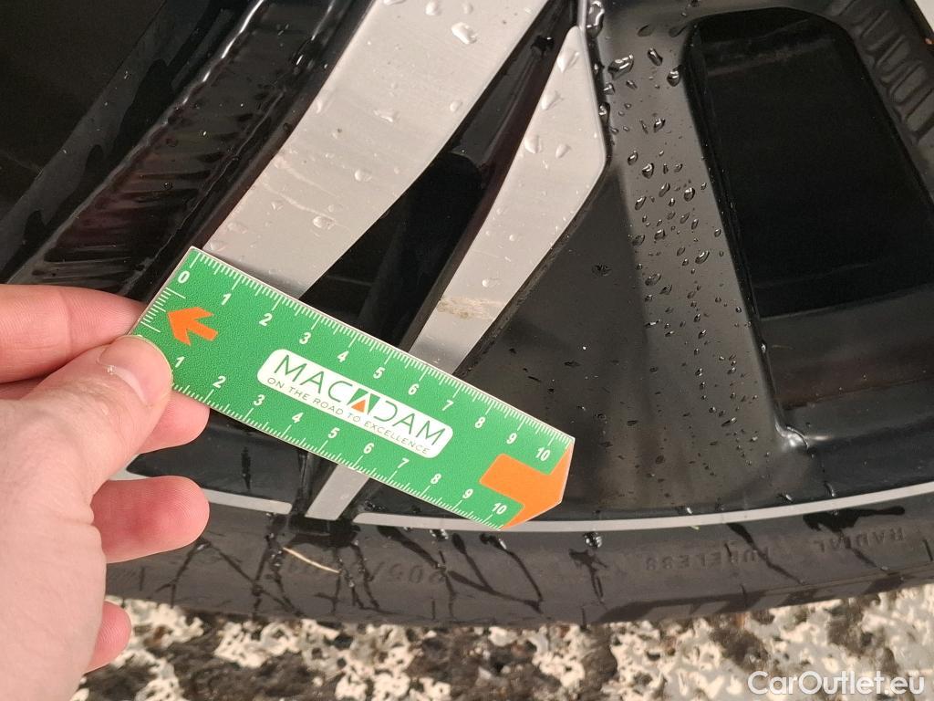  Peugeot  5008 PEUGEOT  / 2020 / 5P / SUV BlueHDi 180 S&S EAT8 GT Pack #17