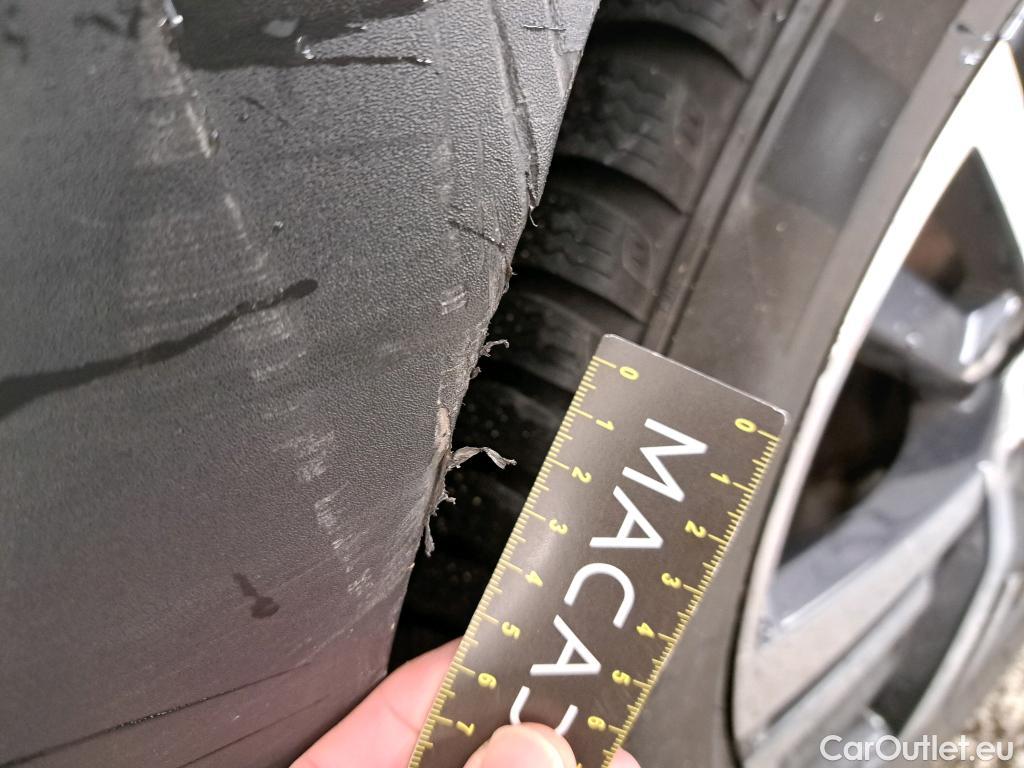  Peugeot  5008  Allure Business 1.5 HDi 130CV BVM6 E6d #16