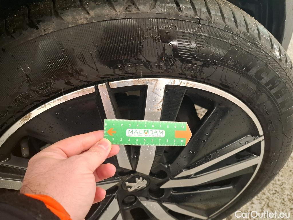  Peugeot  5008 PEUGEOT  / 2020 / 5P / SUV BlueHDi 180 S&S EAT8 GT Pack #20