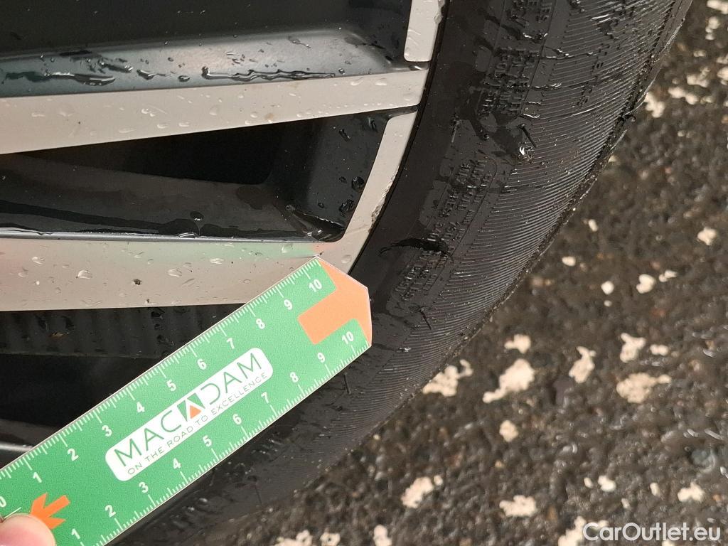  Peugeot  5008 PEUGEOT  / 2020 / 5P / SUV BlueHDi 180 S&S EAT8 GT Pack #4