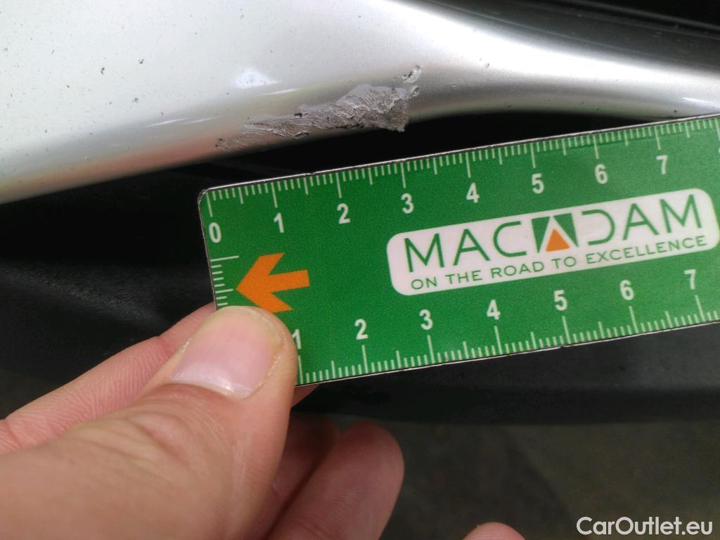  Peugeot  5008  Allure Pack 1.5 HDi 130CV BVM6 7 Sieges E6d #40