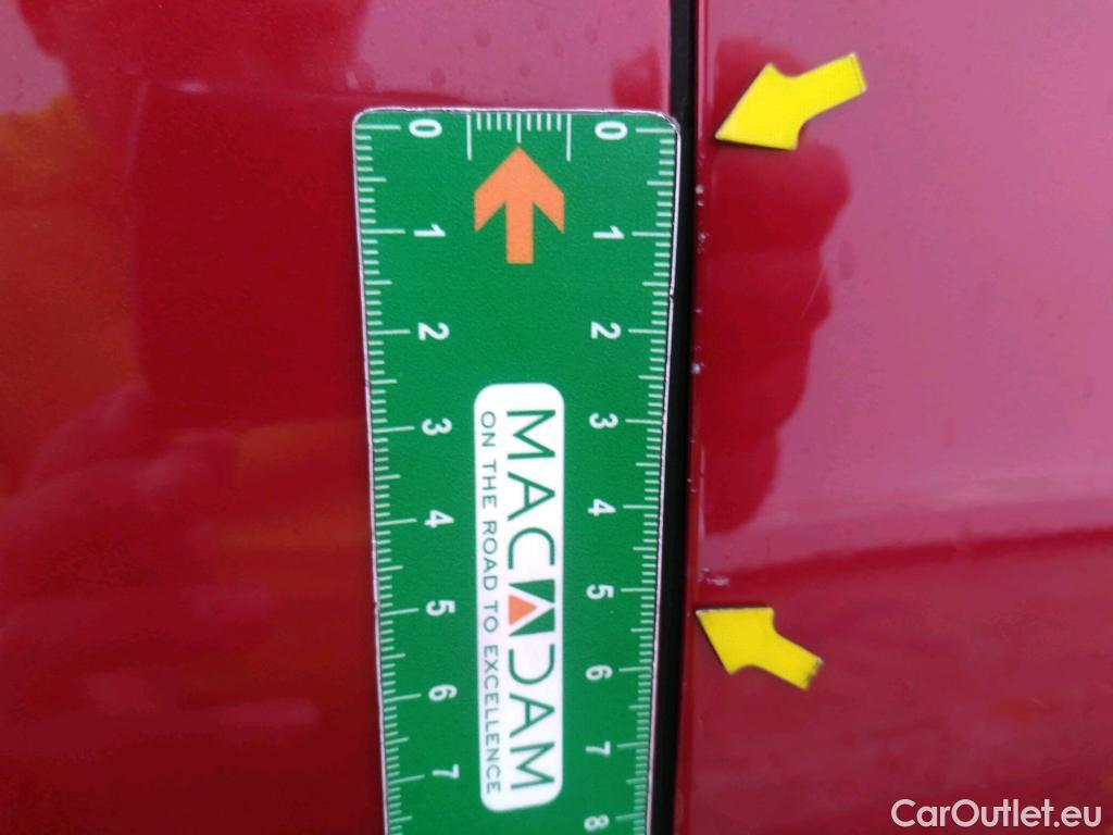  Peugeot  5008  Allure Pack 1.5 HDi 130CV BVM6 7 Sieges E6d #46