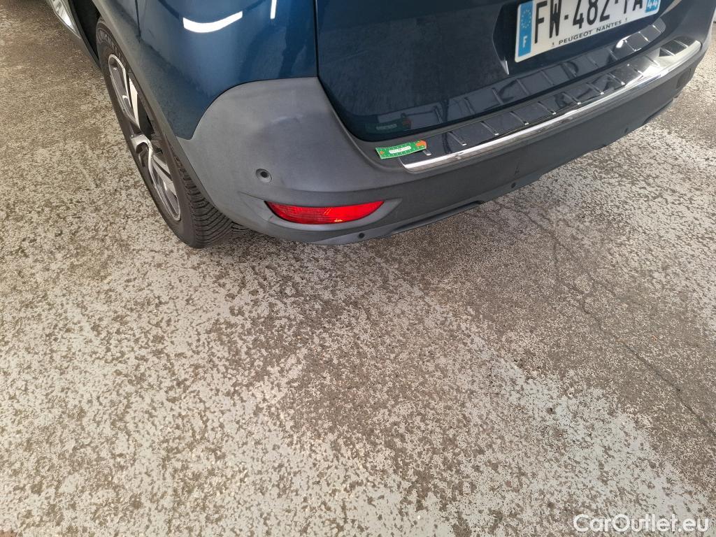  Peugeot  5008  Allure 1.5 HDi 130CV BVA8 7 Sieges E6d #3