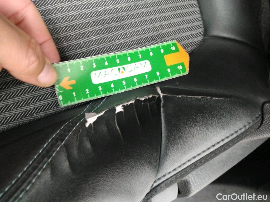  Peugeot  5008  Allure Pack 1.5 HDi 130CV BVM6 7 Sieges E6d #6