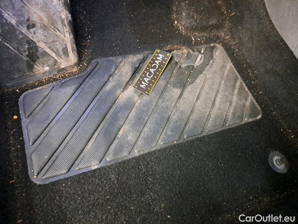  Peugeot  5008  Allure Business 1.5 HDi 130CV BVM6 E6d #29