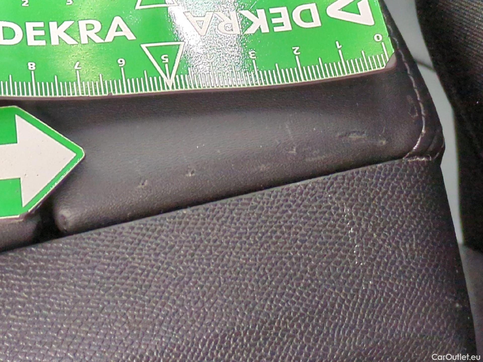  Peugeot  5008 PEUGEOT  / 2020 / 5P / SUV BlueHDi 130 S&S EAT8 Allure #6