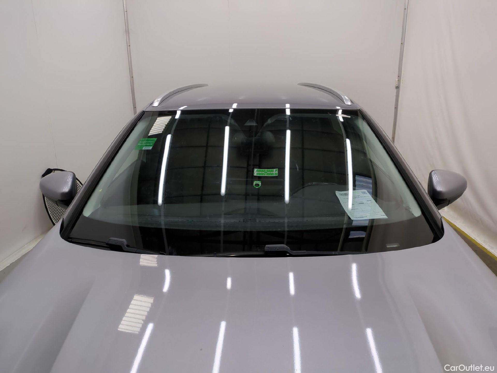  Peugeot  5008 PEUGEOT  / 2020 / 5P / SUV BlueHDi 130 S&S EAT8 Allure #8