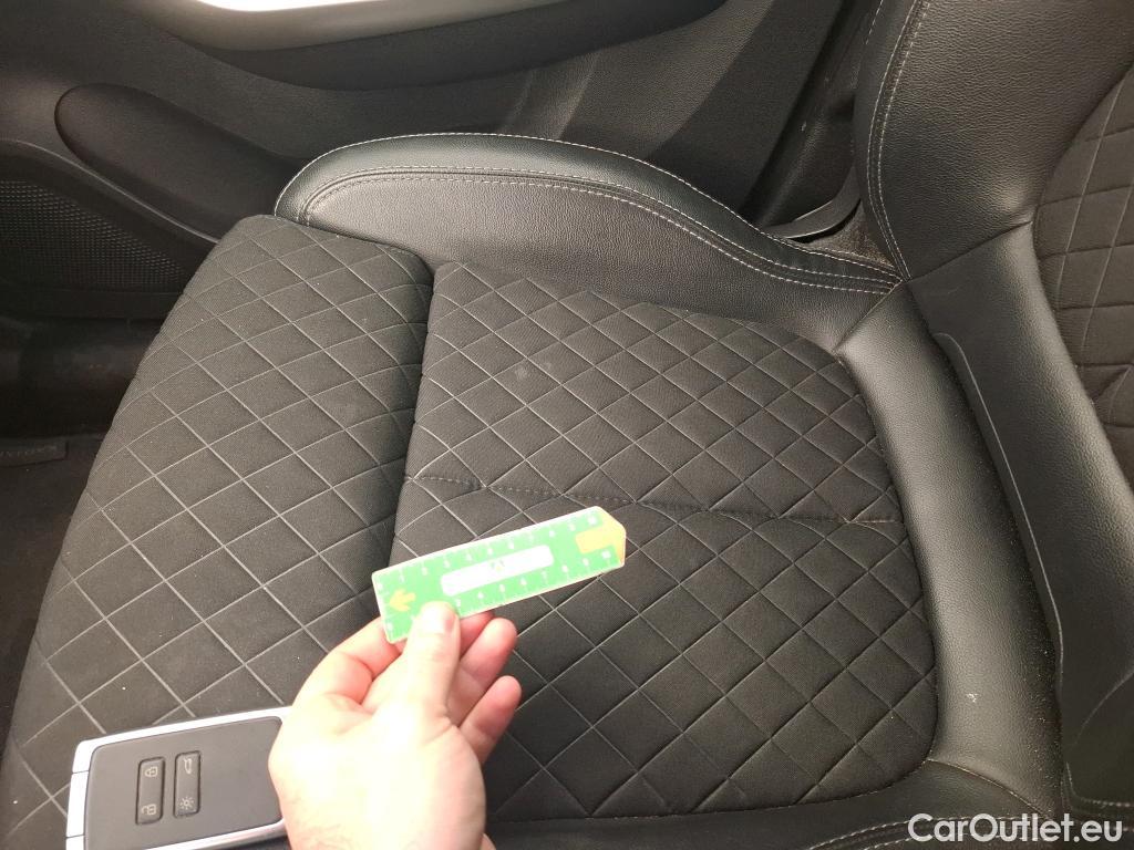  Renault  Kadjar RENAULT  / 2018 / 5P / Crossover Intens TCe 140 EDC FAP(SL) #7