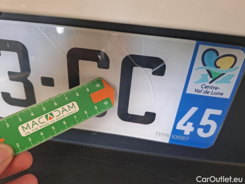  Renault  Kadjar RENAULT  / 2018 / 5P / Crossover Intens TCe 140 EDC FAP(SL) #10